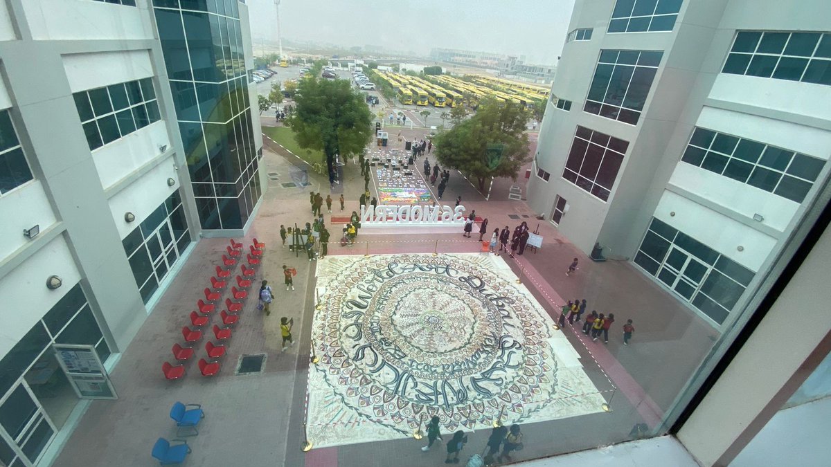 Terravista 2022 is underway and the largest growing mandala looks absolutely stunning! 
#artwork #Artists 

<a href="/KNargish/">Nargish Khambatta</a> <a href="/GEMS_ME/">GEMS Education</a> @jignyasa7 @GMAArts_Culture
