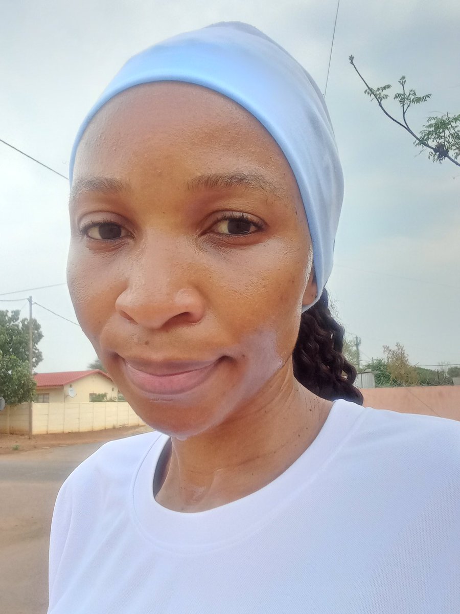 sha2naes's tweet photo. Wednesday ✅️
#fitbae
#skonterebae https://t.co/0TvsZM7rf6