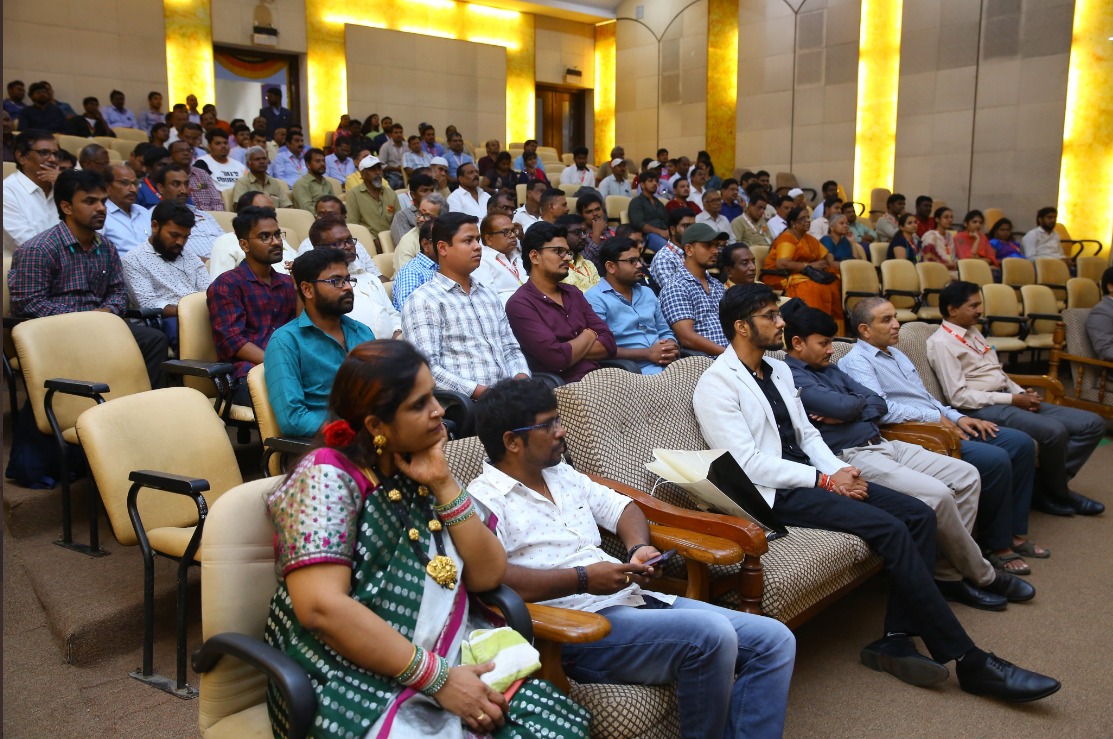 cpmgtelangana's tweet photo. Customer Meet organized @Hyderabad by Telangana Postal Circle as a part of #NationalPostalWeek2022
#PostalWeek2022
#AapkaDostIndiaPost
@IndiaPostOffice
 
@mygovindia
 
@pib_comm
    
@PIBHyderabad https://t.co/D1bJU3ufR0