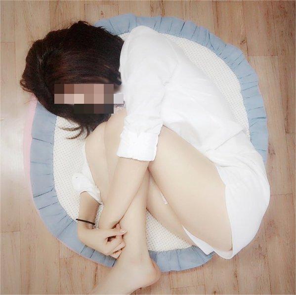 안녕이란 말도 없이 헤어져.항상 함께할 수 있을 줄 알았는데.
좋은 추억 만들어줘서 고마워, 하지만 여기까지야.