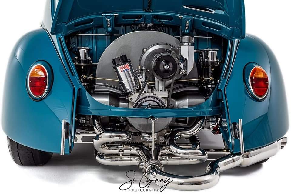 Suka Mobil Tua tweet media