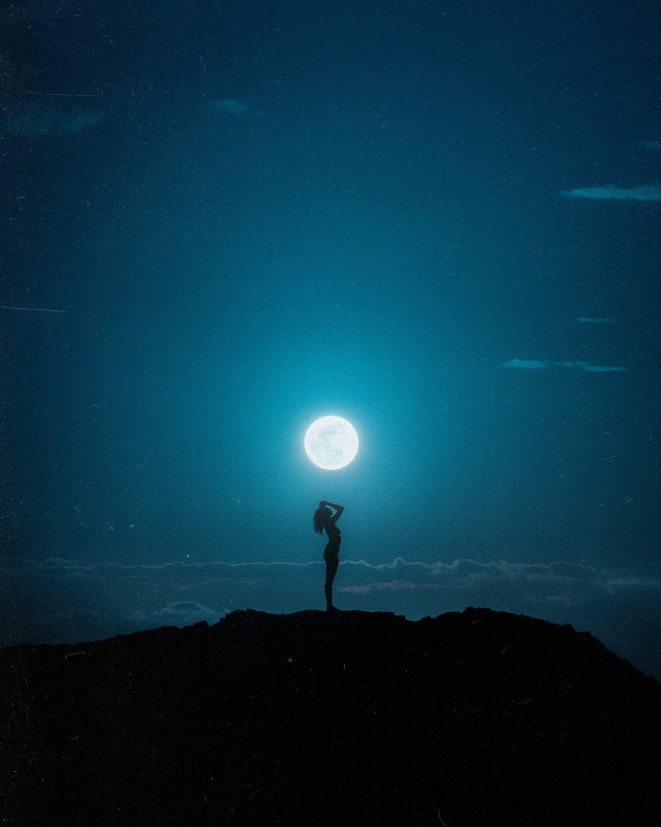 FinMatson's tweet photo. GM everyone! ✨It’s been a while, but I’m stoked to share all the art I’ve created over the past few months on here ✌️ https://t.co/7BvZkWP9mg