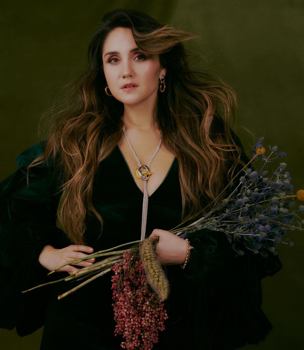 DulceMaria's tweet photo. LET IT BE…🪷 https://t.co/475I8sOfHM
