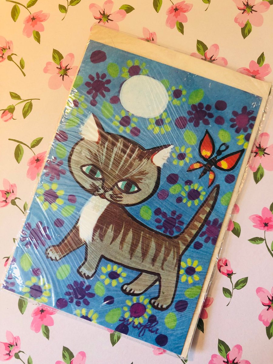 WatsonsVintage's tweet photo. ONLY TWO LEFT NOW in my #etsyshop EXTREMELY Rare Unwritten Vintage/Retro Circa 1970s Blank Card Kitsch, 1970s Big Eyed Cat & Butterfly Design and Funky, Floral Background https://t.co/35QlC0b2W3 #Rare #1970s #Kitsch #Retro #BlankGreetingsCard #CatDesign #BigEyeCard #CardToFrame https://t.co/Y5y8UclZqA