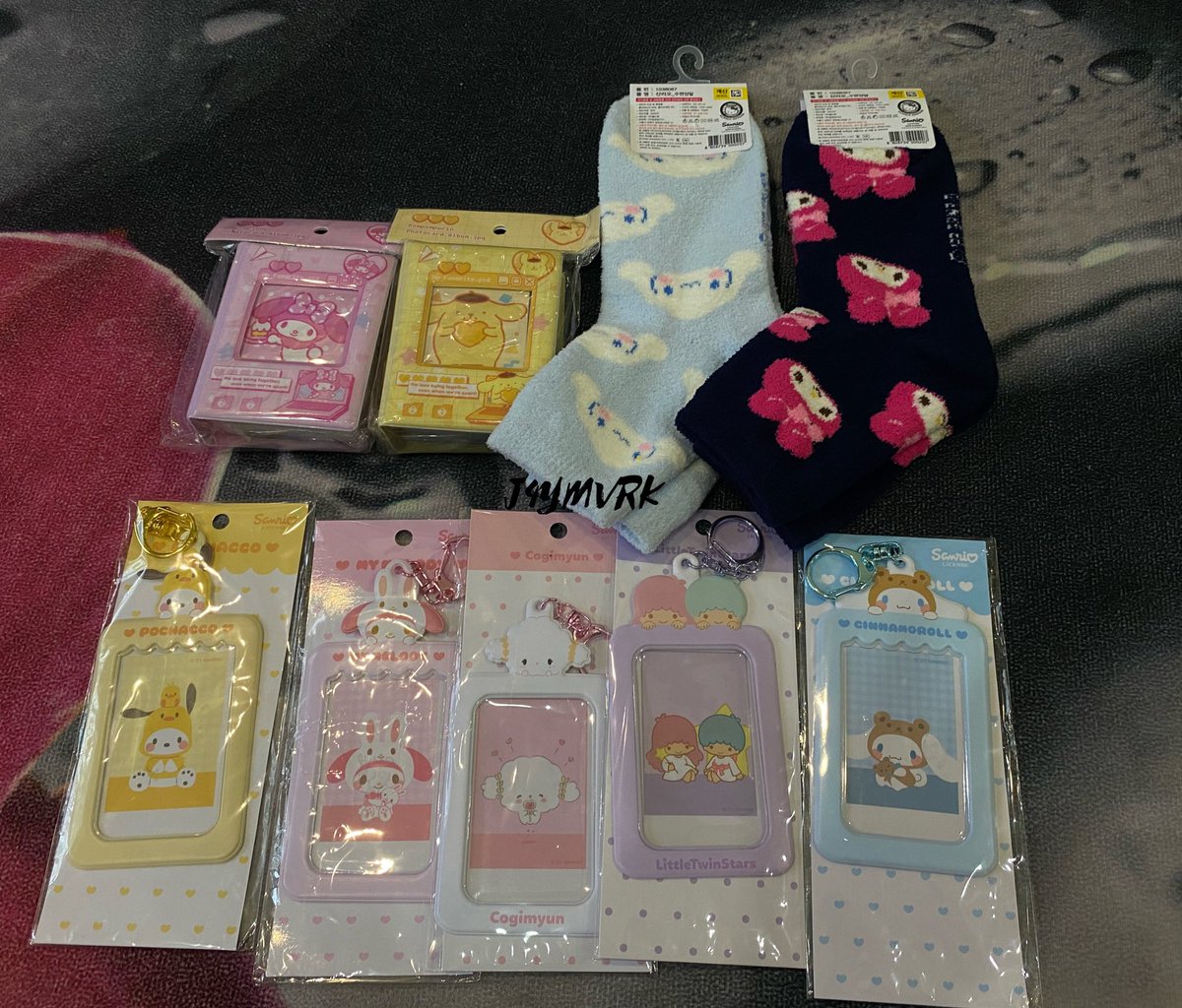 j4ymvrk's tweet photo. #jm4arrival
•dream vibe 4th md & t-shirt / eco bag from 2nd md
•earpearp items batch 1 & batch 2
•sanrio by kseller
•pc / personal request https://t.co/siI1fip1v3