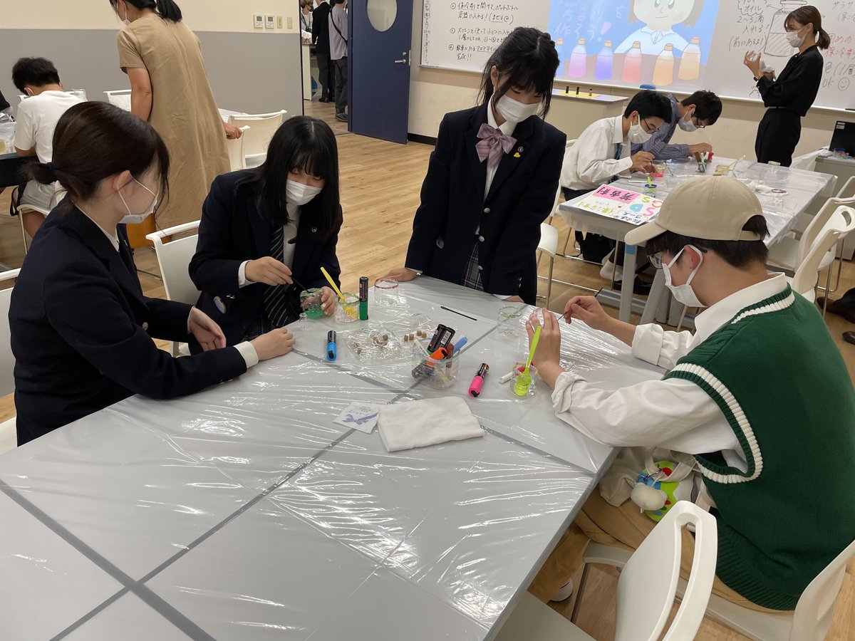 clark_tennoji's tweet photo. SDGsマルシェ、ご協力いただいた企業の皆様、そしてご来場いただいた皆様、ありがとうございました！
「SDGsを楽しく学んでもらう」ことが、できたかなと思います。
子どもたちが笑顔で帰っていく姿、嬉しかったです！

#クラーク天王寺　#SDGsマルシェ　#SDGs https://t.co/ew5guTwAFS