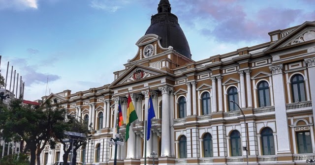 GdViajes's tweet photo. Que ver en La Paz, Bolivia https://t.co/ka1W7CFqjg https://t.co/RUE6BMoQwm
