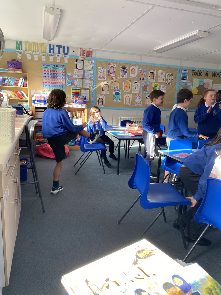 stpetersgala's tweet image. Great learning and fun in P5/6 during our #ReadySetCodeLIVE session. We learned how to create algorithms using images, and loved creating our own dance sequences. #inspireSBC @ScratchCoding1 @SBCEducation1
