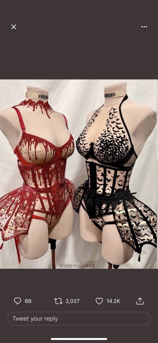 2 pic. I wasn&rsquo;t to cosplay this so bad you anime boys should come tip me 😘 https://t.co/S5WBfYCcym