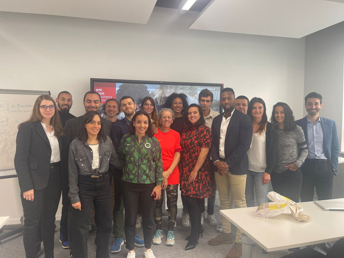 [ PARIS] un grand merci à tous les membres du jury d’avoir permis à nos entrepreneurs d’être challengé et conseillés. Et merci à <a href="/EMLYON/">emlyon business school</a> de nous avoir accueilli lors de cette matinée intense <a href="/USEmbassyFrance/">U.S. Embassy France</a> <a href="/RSMFrance/">RSM France</a> <a href="/AG2RLAMONDIALE/">AG2R LA MONDIALE</a>