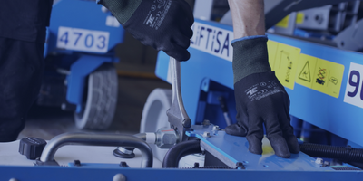 liftisa's tweet photo. 🛠️ Algunos propietarios de plataformas elevadoras prefieren delegar su mantenimiento a personal propio.

🌟 Otros, ya conocen las ventajas de la externalización del mantenimiento de las PEMP.

➡️ ¿Y tú? https://t.co/fr0hSBEZHQ

#liftisa #liftisaworksmart #mantenimiento #posventa https://t.co/73E1CNoXXg
