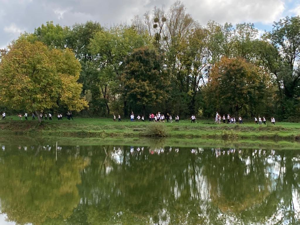 Après la dictée pour les plus grands, les élèves de la GS au CM2 ont couru pour ELA parfois avec leurs parents et se sont dépassés. Les dons sont en conséquences. <a href="/ELAOfficielle/">Association ELA</a> <a href="/DSDEN55/">DSDEN55</a> @IenBar <a href="/55Cpd/">JL DORANGEON CPD EPS 55</a>