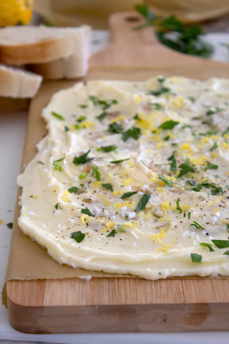 vnsspz's tweet photo. kann mir jemand den trend „butter board“ erklären? https://t.co/j0kGR5AV1t