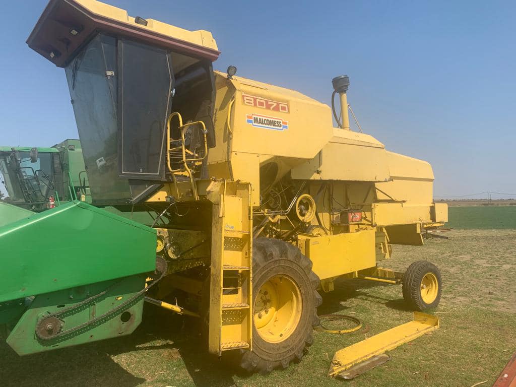 Veeplaas1's tweet image. Wees daar van 2-4 November vir #BrocorAuctions se reuse plaas- &amp;amp; besigheidsveiling. Ouer plaasimplemente, gereedskap &amp;amp; voertuie sal op 3 November onder die hamer kom. Vir meer inligting besoek brocor.co.za of skakel 0730913878 of 0824450066. #PlaasVeiling #Implemente