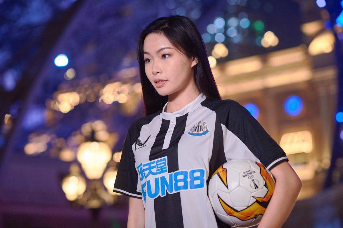 88funco's tweet photo. 乐天堂FUN88 登陆澳门
2022世界杯合作伙伴
信息安全 资金保证🤑

乐天堂FUN88 官方网站 https://t.co/OzWj8uaqXS
注册/存款/提款5分钟完成💰

体育博彩 线上娱乐场 棋牌
老虎机 彩票 电竞

客服微信：fun99998888
客服飞机：@sssuperfun
24小时在线 ✅
#百家乐 #体育博彩 #线上赌场 #SPORTBET #casino https://t.co/P9sEX0B5X6