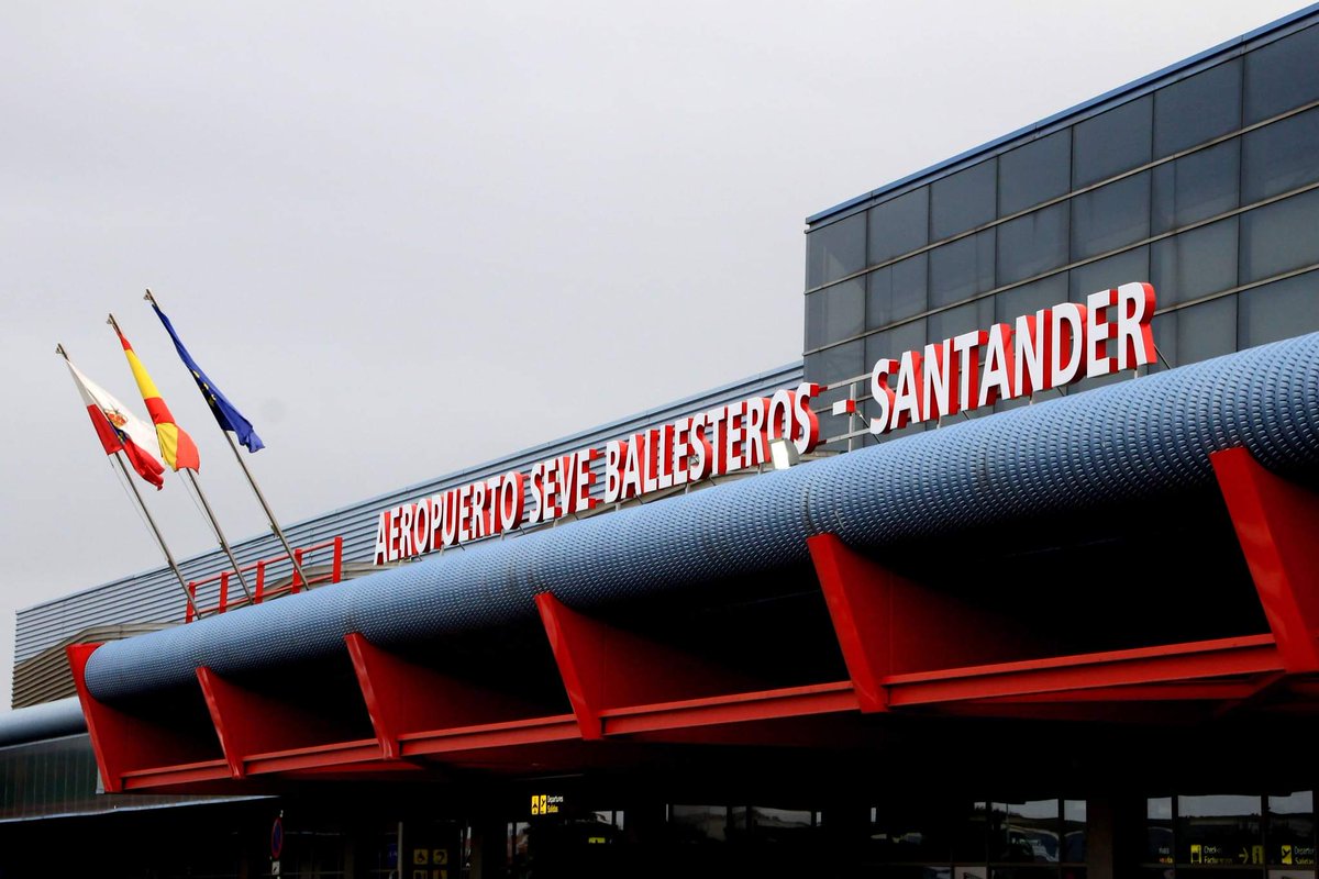 AParayas's tweet photo. ✈ Buenos días a tod@s. 🙋♀️🙋
#SeveBallesterosSantander
👉 @vueling
#Barcelona
#Mallorca
👉 @AirNostrumLAM
#Madrid (2)
👉 @Ryanair_ES
#Londres
#Bergamo
#Bublin
#Bruselas (salida)
#Edimburgo
👉 @Iberia
#Madrid
👉 @BinterCanarias
#TenerifeNorte
👉 @wizzair
#Bucarest https://t.co/T539nUhPf1