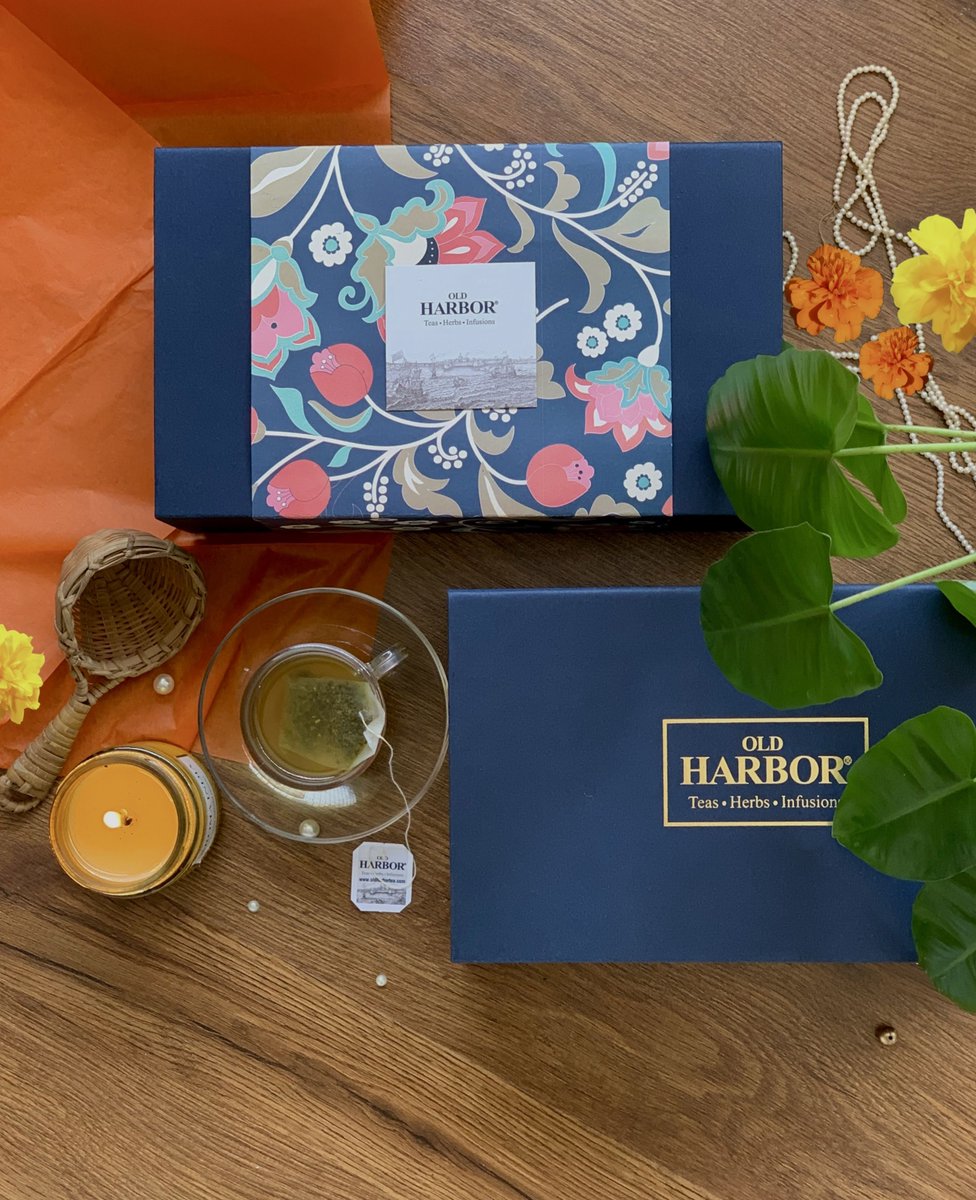 oldharbortea's tweet photo. Still don't have gifts for Diwali? Worry not , we have you covered !Get in touch at +91 9824288888 or business@oldharbourtea.com to enquire more.
#diwaligifts #teagifts #gifthampers #makeinindia #diwaligifting #corporategifts #indiantea #premiumtea #kadakchai #herbaltea https://t.co/eUp2pd16K1