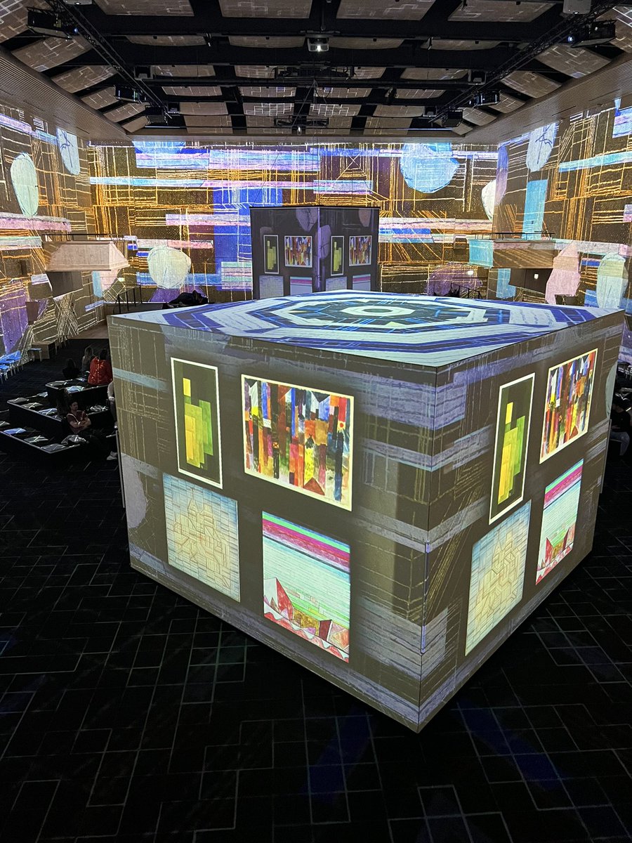 Paul Klee X <a href="/projektilart/">PROJEKTIL</a> Immersive Digital art 🎨 

#maaghalle #zurich #digitalart #Tweet #tweet100 #paulklee #festival #Swiss