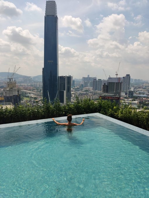 🌞👣🏊&zwj;♀️🍑💧🕶 #silviabianco #vegangirl #globetrottergirl #happygirl #KualaLumpur https://t.co/BlZ9UOMIIm<a href="/tag/silviabianco"class="tags">#silviabianco</a><a href="/tag/vegangirl"class="tags">#vegangirl</a><a href="/tag/globetrottergirl"class="tags">#globetrottergirl</a><a href="/tag/happygirl"class="tags"><span>#happygirl</span></a><a href="/tag/kualalumpur"class="tags"><span>#kualalumpur</span></a>