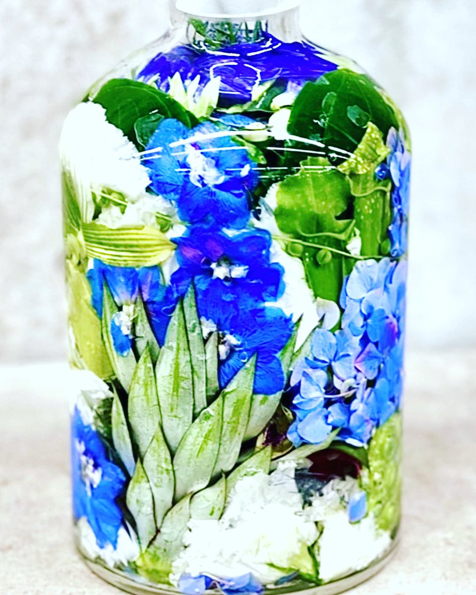 marinatsukides's tweet photo. #お花シリーズ
#goodvibes
#love
#makearrangements
#inpreparation
いかがお過ごしですか?
姐さん!
網無くして淵にのぞむなの心境で
毎日やっとります...
ふぅ〜 https://t.co/qdiocpjQnj