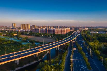 SZXiangcheng's tweet photo. Compared to 2011, the number of trains stopping at Suzhou North Railway Station has more than doubled. With the Nantong-Suzhou-Jiaxing-Ningbo railway lines in the pipeline, #Xiangcheng will further consolidate its position as a central hub. #DynamicDecade #XiangchengDevelopment https://t.co/uFNeSRTRV7