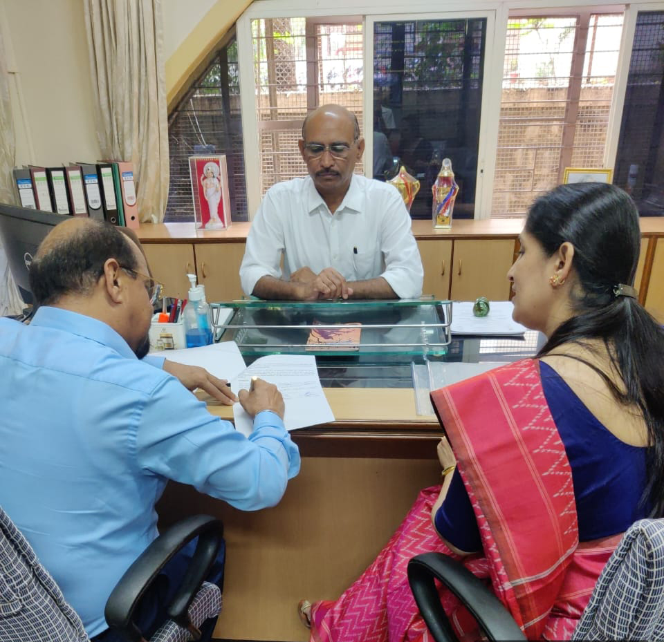 MridaGroup's tweet photo. We're delighted to announce that Mrida Group has successfully collaborated with the College of Ayurved &amp; Hospital, Bharati Vidyapeeth Deemed to be University, Pune which caters to undergraduate, postgraduate &amp; doctoral students of Ayurveda https://t.co/ltBy5RXS3Z