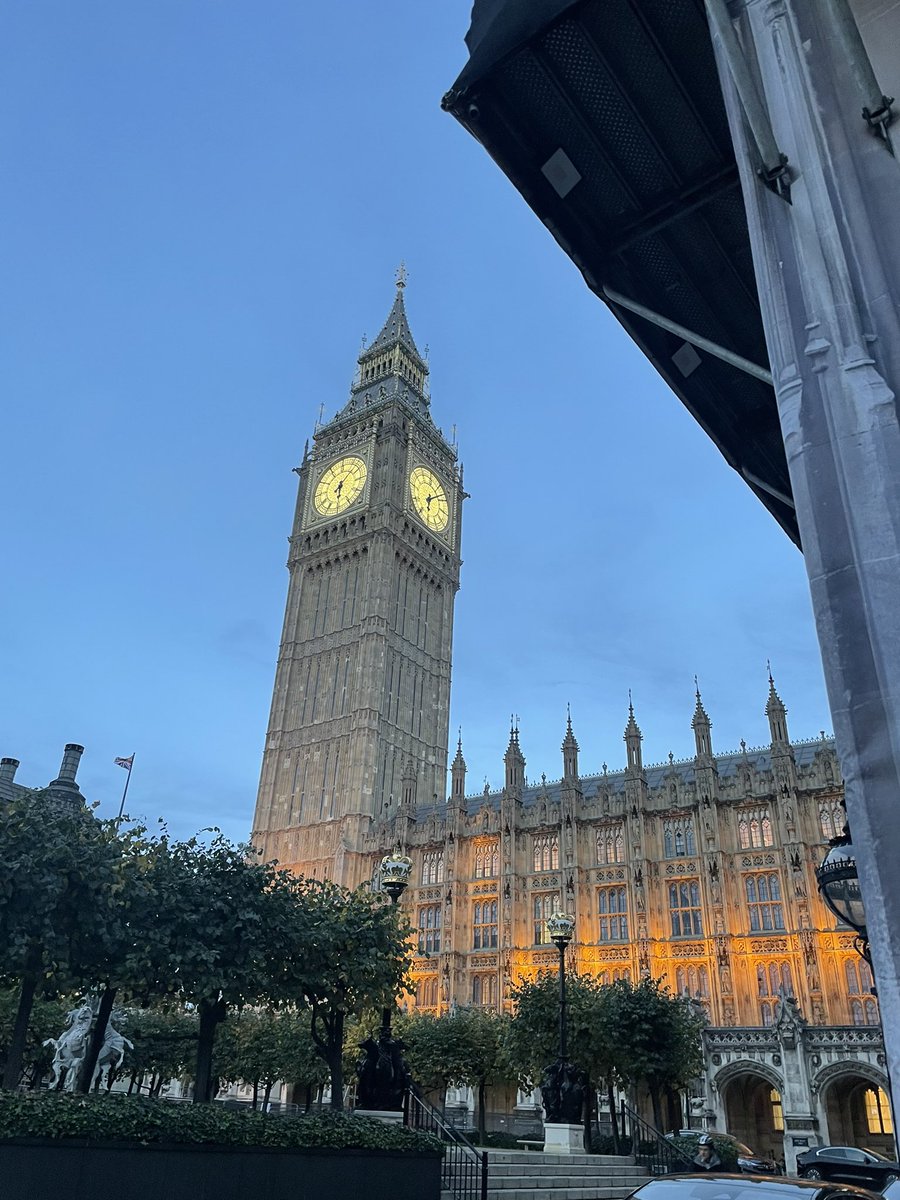 LoizouLucy's tweet photo. What a privilege it was to speak in Parliament last night with my wonderful colleagues - Agata Osinka and Avneet Panesar . We talked about family law and the challenges facing international families. A true career highlight for us all. @LondonConsuls @iFLGUK https://t.co/NQDqtRyxY8