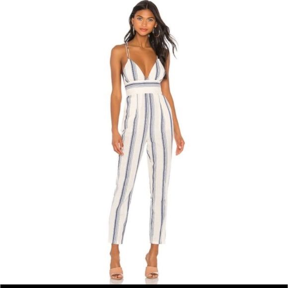 MariaNikShop's tweet photo. So good I had to share! Check out all the items I'm loving on @Poshmarkapp from @rakebythe @ArielleGrill #poshmark #fashion #style #shopmycloset #naturalreflections #superdown: https://t.co/vcuiY0vn5d https://t.co/tnRck1MEod