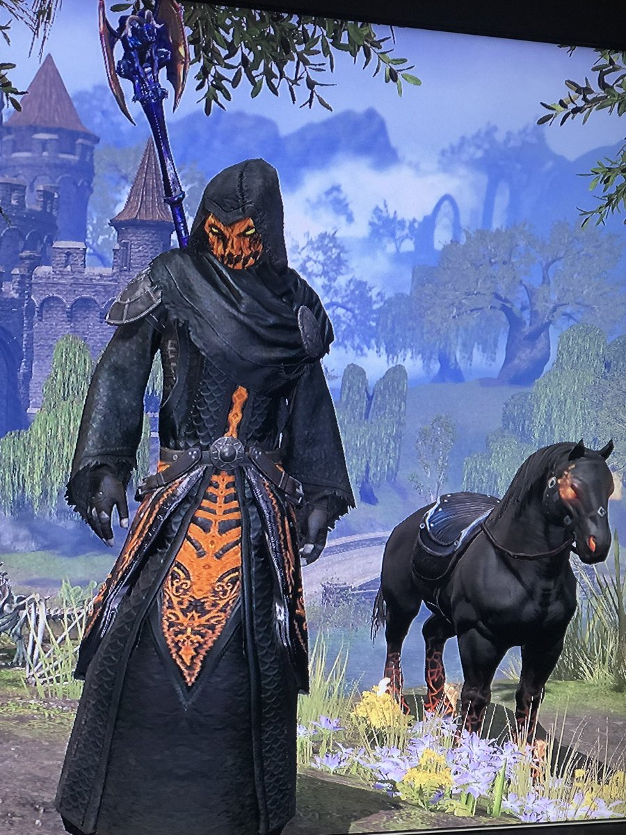 BDTSwagner's tweet photo. @TESOnline My spooky characters https://t.co/XY0CTLngZh