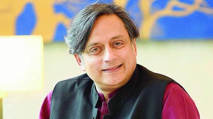 TehzeebTvIndia's tweet photo. "1,000 साथियों का साथ मिलना भी सम्मान की बात..." बोले @ShashiTharoor
@kharge @INCIndia #congresspresidentelection2022 #congresspresidentpoll https://t.co/iX563LjDfI