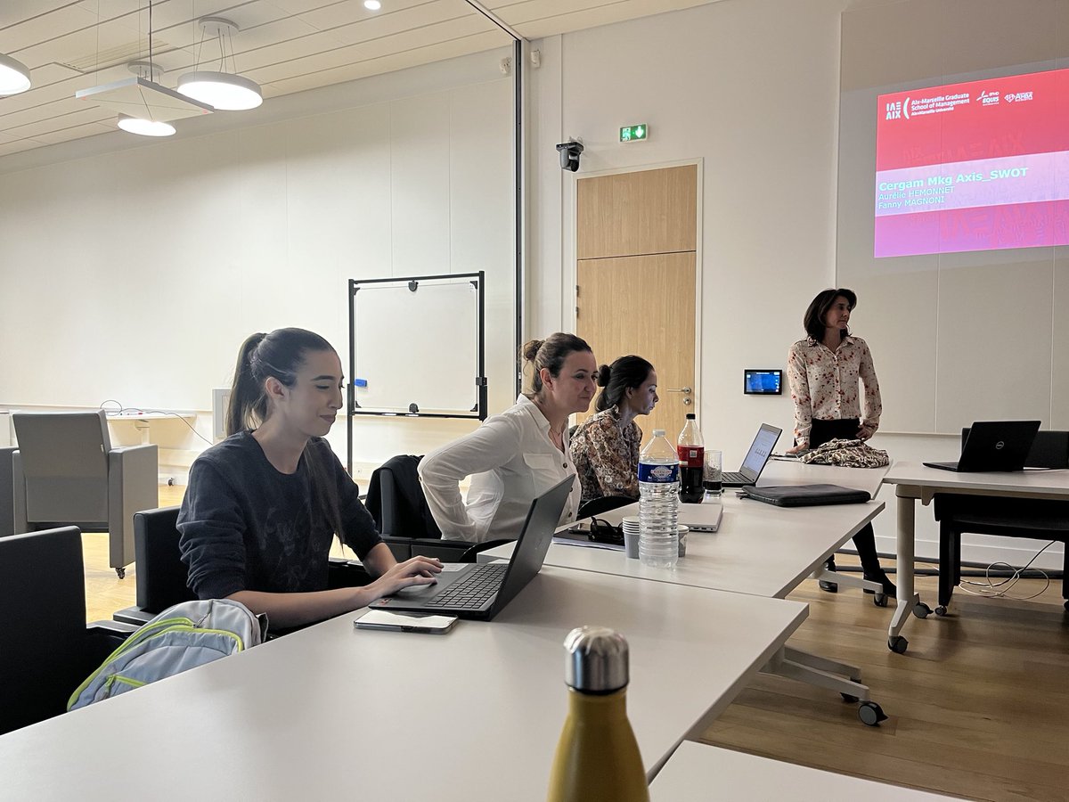 Aurélie Hemonnet tweet media