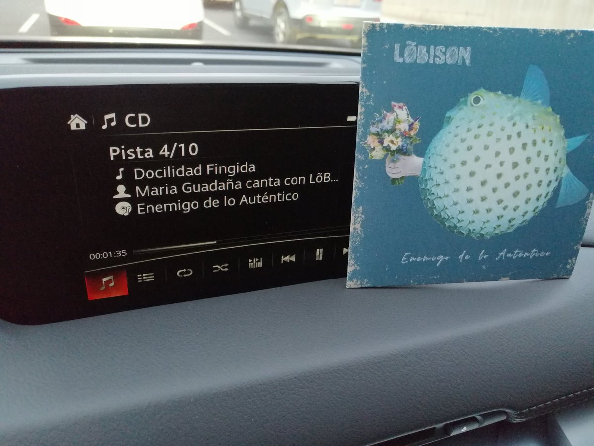 gersonbeltran's tweet photo. Hay músicos valientes y arriesgados por expresarse a su manera, como es el caso de @lobisonbanda, además tienen detallazos y cercanía con los seguidores, comparten canciones con @GuadanaMaria y le dedican el disco a #RafaelBerrio #recomendar #gracias #Enemigodeloauténtico https://t.co/oM2Jr3bmUY