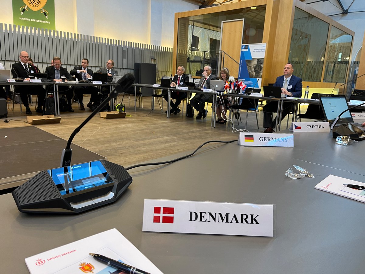 ThomasGalasz's tweet photo. NATO Science&amp;technology Organisation's SAS konference nr. 50 er i gang på Frederiksberg Slot. Konferencen evaluerer 50 årlige forskningsprojekter med mere end 650 forskere involverede. @fak_dk leverer til #NATO https://t.co/8ceKEEWaxZ