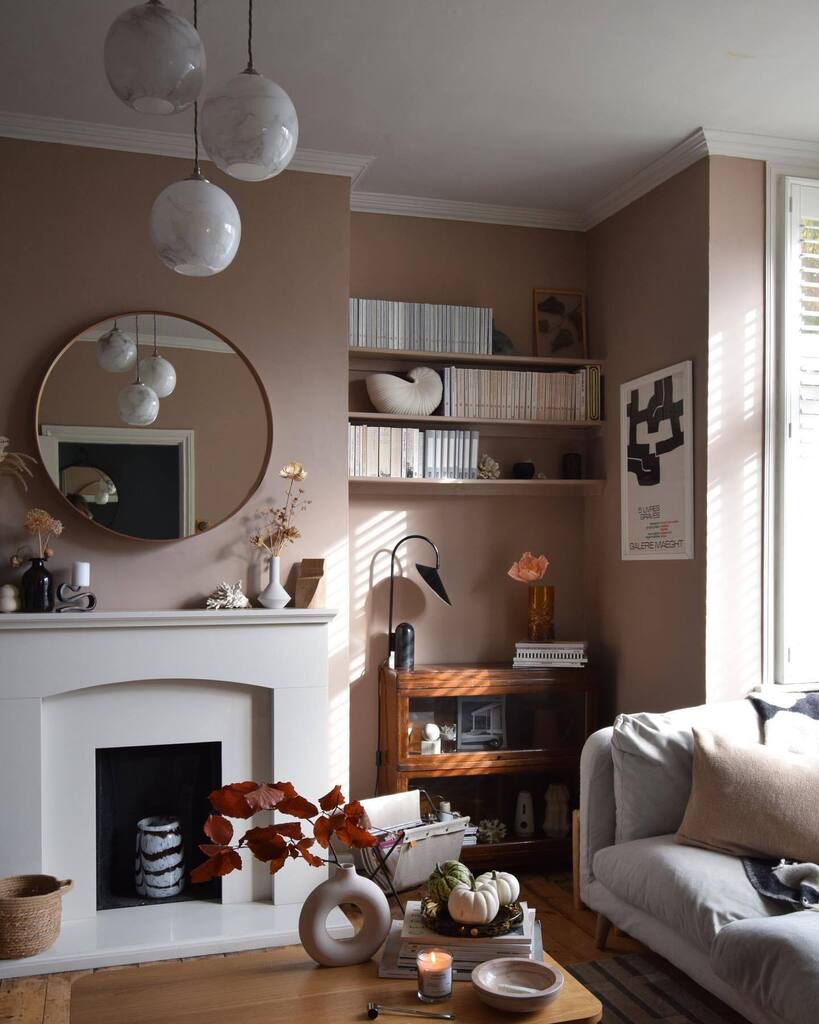 DesignSodaBlog's tweet image. Autumn mornings with sunshine are giving me so much joy this month, whether it’s sitting in here working, being able to put a load of washing out on the line to dry, or being able to forgo putting the heating on, this sunshine is everything ☀️🍂☀️ I h… instagr.am/p/Cj4meU7NT_H/