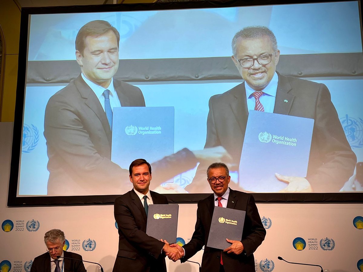 DrTedros's tweet photo. Pleased to sign this Memorandum of Understanding with @RBaptistaLeite to strengthen @WHO’s partnership with  @UNITE_MPNetwork to harness the power of parliaments for health, esp. to ensure adequate budget allocation for #HealthForAll, pandemic preparedness &amp; a #PandemicAccord. https://t.co/fxHoFplJFE