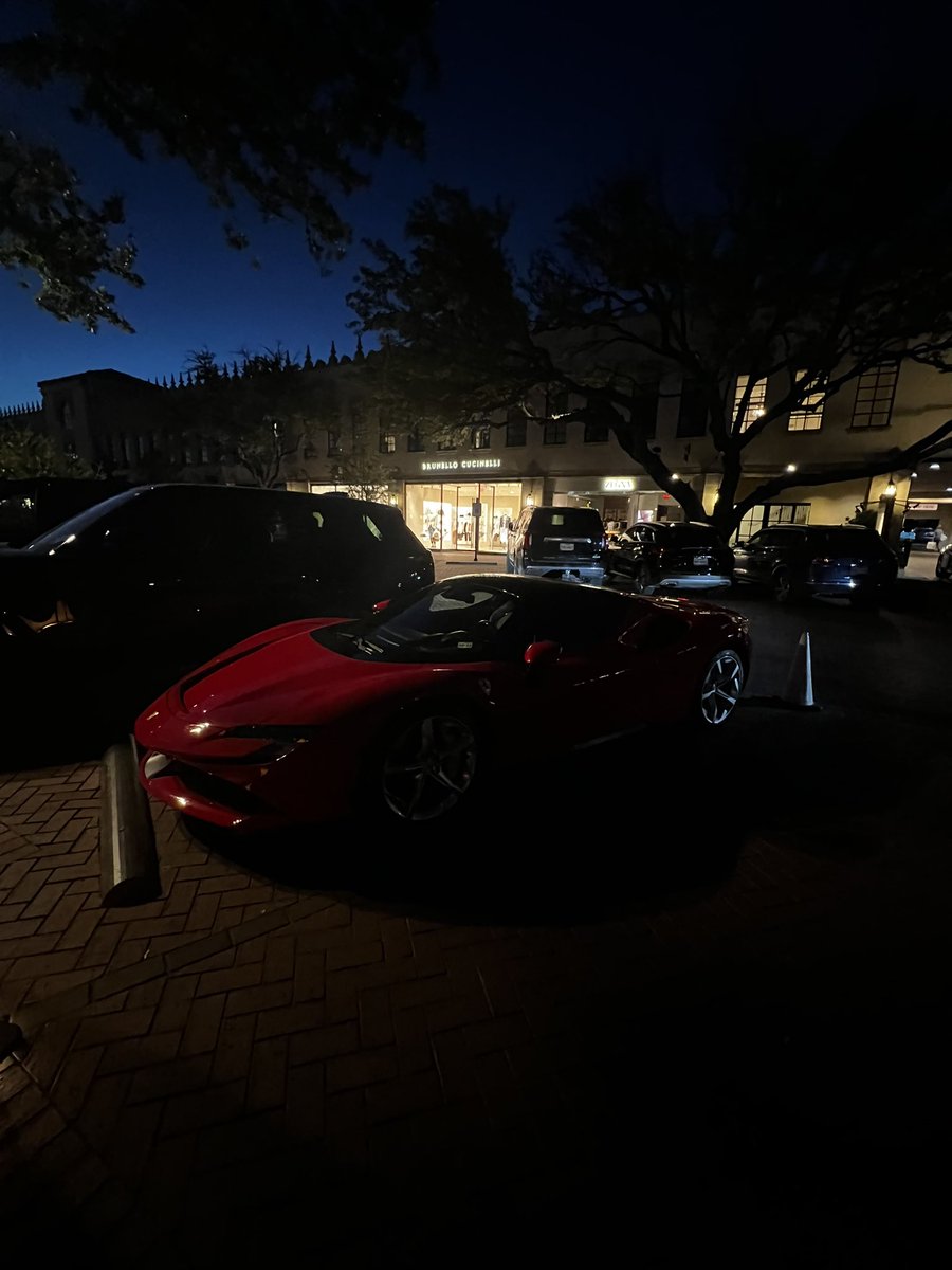 Rairyui's tweet image. The vroom vroom