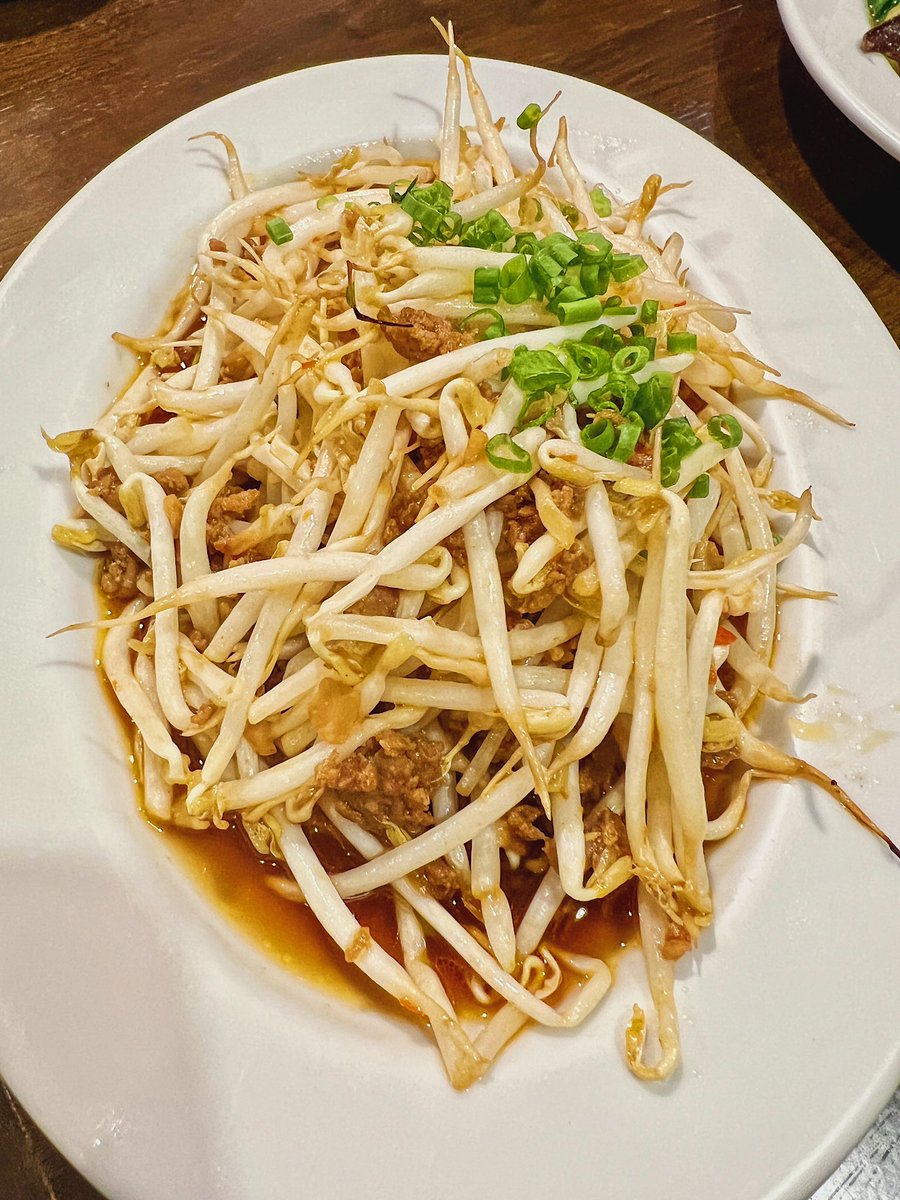 “Hirashima Sakaba” is Japanese style Chinese Izakaya in Thonglor!
It’s opened 4 months ago and I could finally visit here!
Food is very affordable and everything was so delicious😍
I would definitely go back here soon!! I highly recommend to anyone who love Japanese Chinese 💓