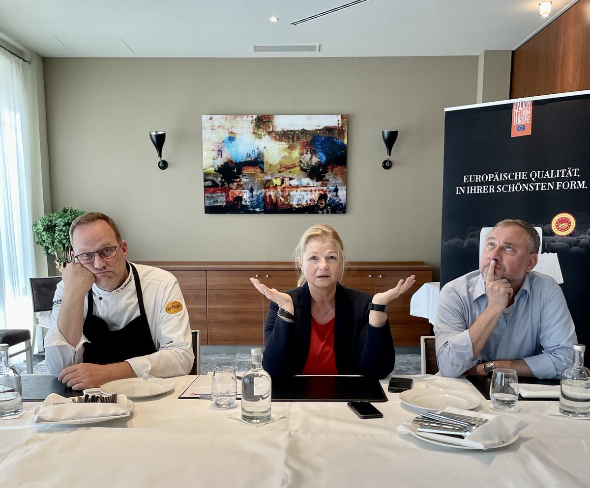 Wie wars eigentlich, als Juror auf dem nationalen Pecorino Romano DOp Cup 2022, für Azubis aus dem 2. und 3. Lehrjahr? Leider geil: bit.ly/3yQCDQW