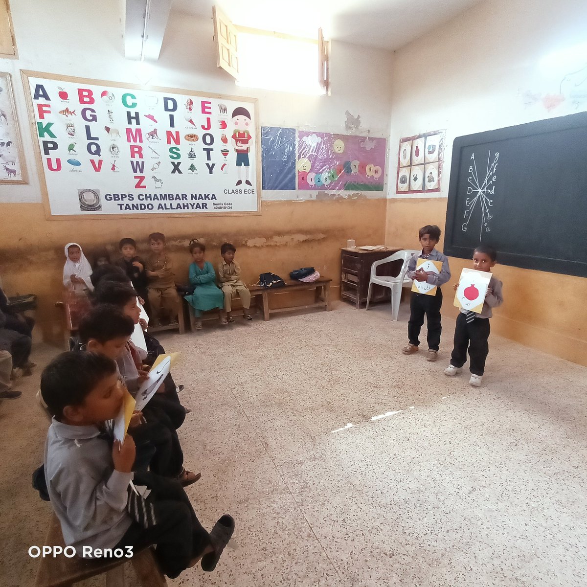 GbpsChamberNaka's tweet photo. GBPS Chamber Naka Tando Allahyar
Grade :ECCE
Students's learning enhanced by using flash cards Activities
@sardarshah1
@FouziaDr @AvinashAdvani76 @George87263790
#ChampionsOfChange
#SeldApp
@SABAQPakistan
@MalalaFund
@AkbarLaghari5
@sobiana33628301 https://t.co/WfEVO5I5eK