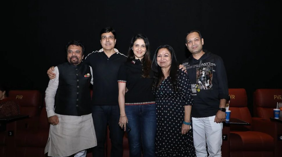 It was fun to see the real and the reel doctors coming together! 
Attended an exclusive screening of the latest Bollywood movie, #DoctorG organised by @PKhurrana_  , @ayushmannk 's father and my patient.
Loved the movie. May it be a huge success!