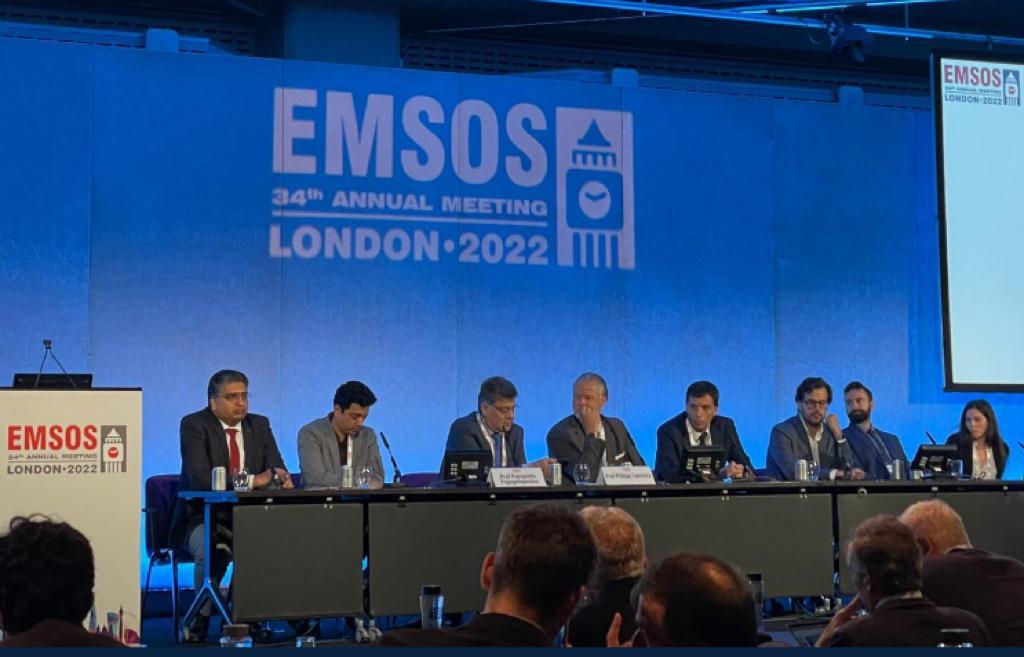 SarcomasHCSC's tweet photo. Nuestros compañeros de Traumatología y Cirugía Plástica de @SarcomasHCSC participaron en el Congreso Europeo #EMSOS2022 con 6 póster y una comunicación representando a #somosclinico! @Jluiscebrianp @juliomayol @SarcomasAEC https://t.co/GoccecVhzO