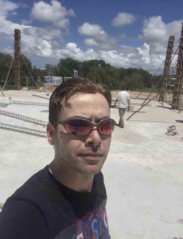 ImJonnyFerrari's tweet photo. From construction to grand opening every move is strategic and imperative with land based casinos. I am now offering consulting on brick and mortar properties for lease/sale also just a license. Online is included. #Business #Casino #NFT #cryptomarket #online #poker #gambling https://t.co/RyRCk4Izdp