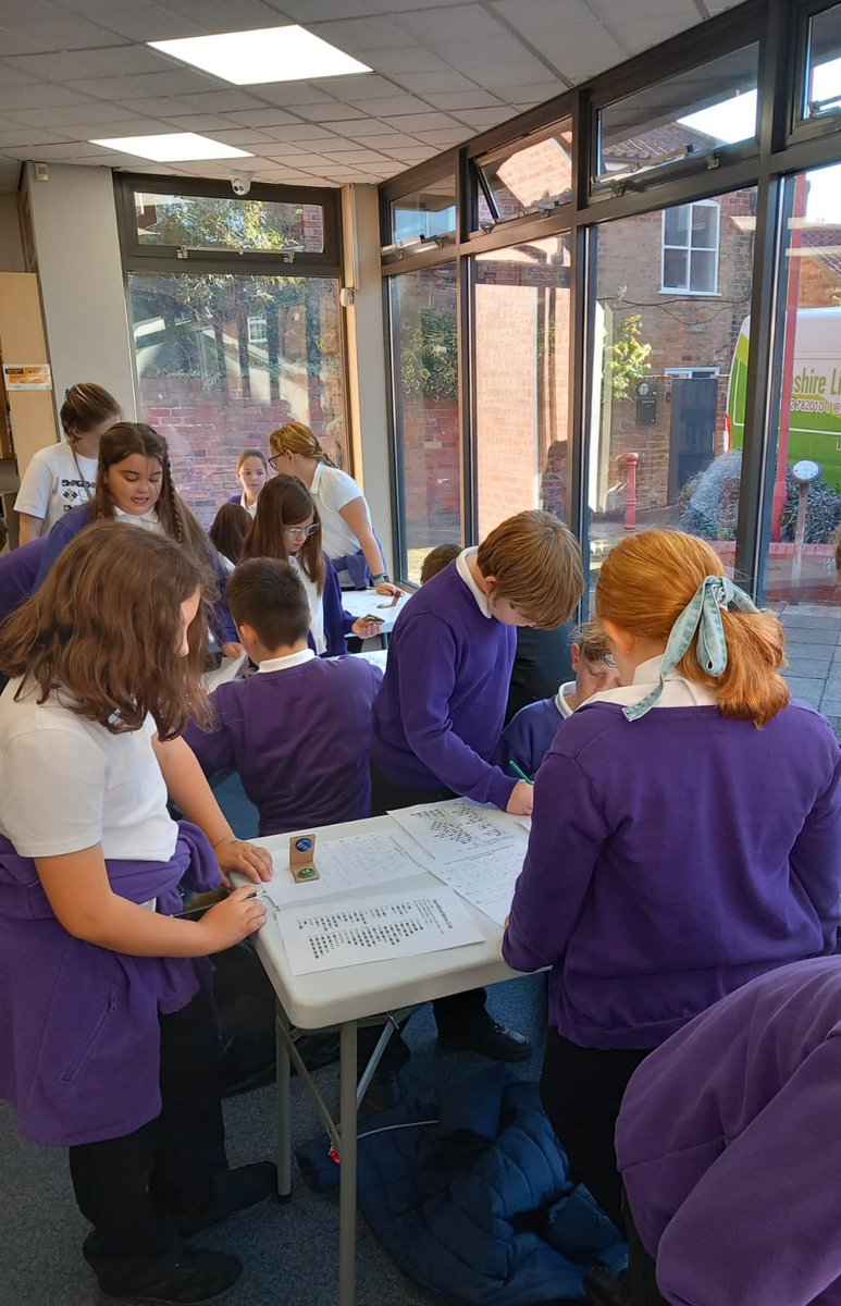 Y6LaceyField tweet media