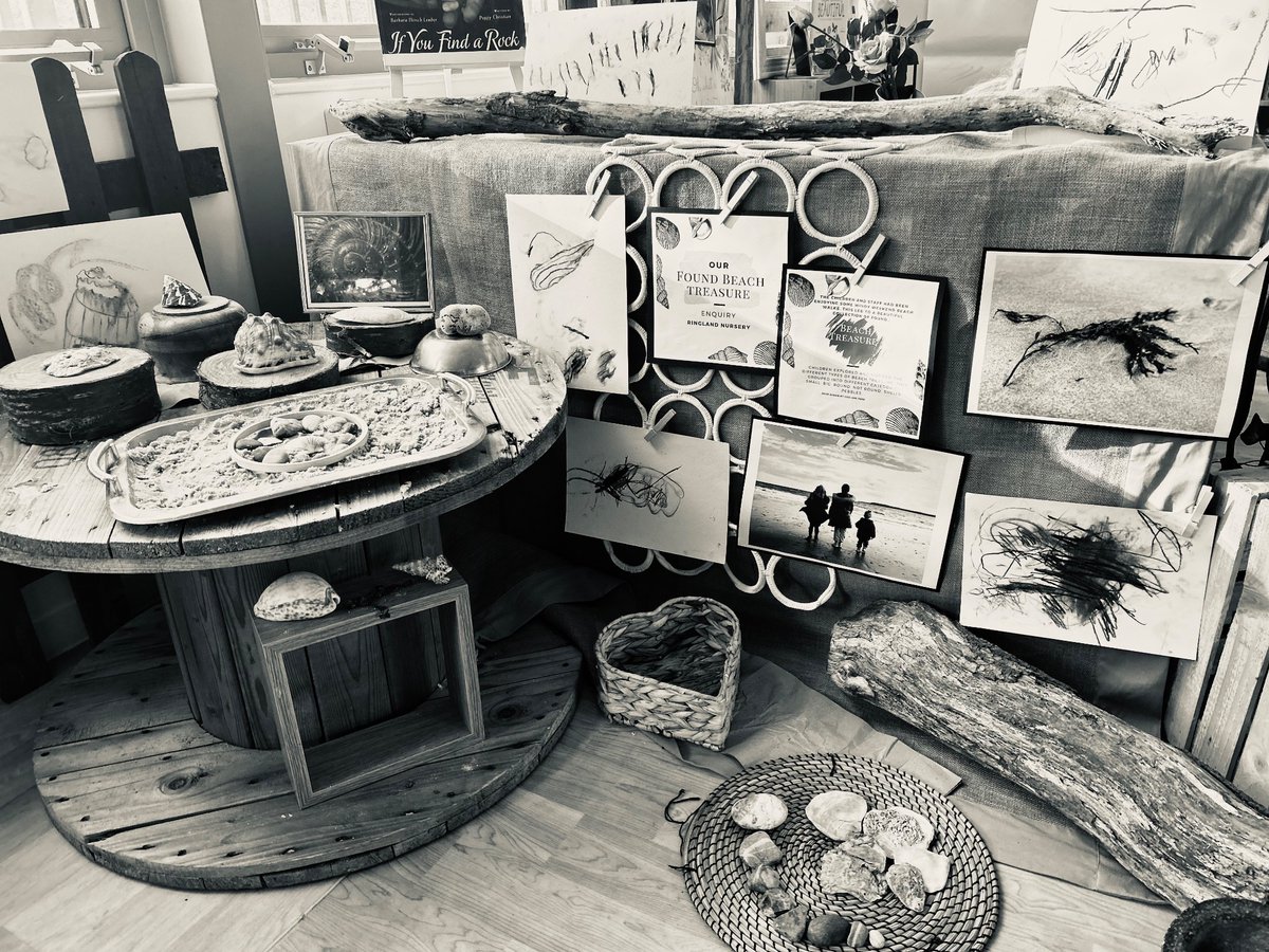 RinglandPrimary's tweet photo. In Nursery we have been observing and enabling children’s fascinations in ‘Found Treasures’ #independentlearners #aweandwonder #charcoal #everyoneneedsnature @FroebelTrust @EAS_EarlyYears  @Curiosityappro1 https://t.co/6iHQgtJEns