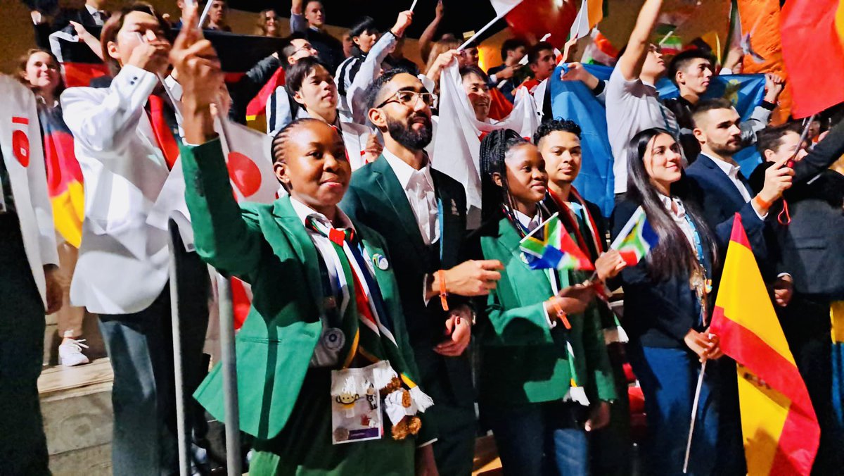 WorldSkillsZA's tweet image. #Day16

TeamSA will participate in the following skills from this morning: Mechanical Engineering CAD (Rebecca Tshuma from Taletso TVET College), Health and Social Care (Tshiamo Mokgoetsi from North West University) and Mobile Robotics (Mikhail Solomons from CPUT)
#WorldSkillsZA