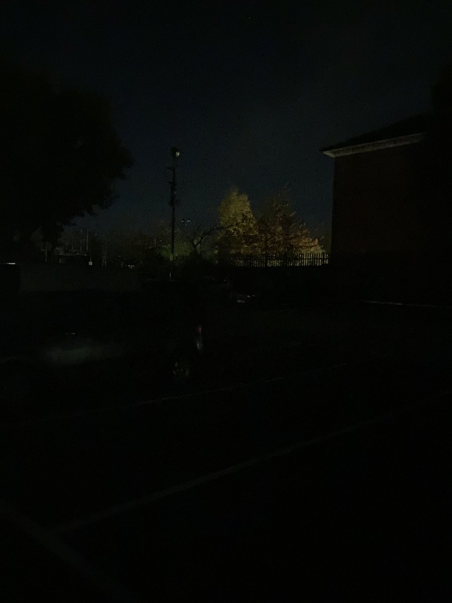 N1sh's tweet photo. @TLRailUK  this is Bedford train station car park. As a female parking here yesterday and this morning this is how dangerously dark it is to walk to and from my car . I understand there are works going on it is not acceptable having back up lights or even security #unacceptable https://t.co/FIyxuptwls