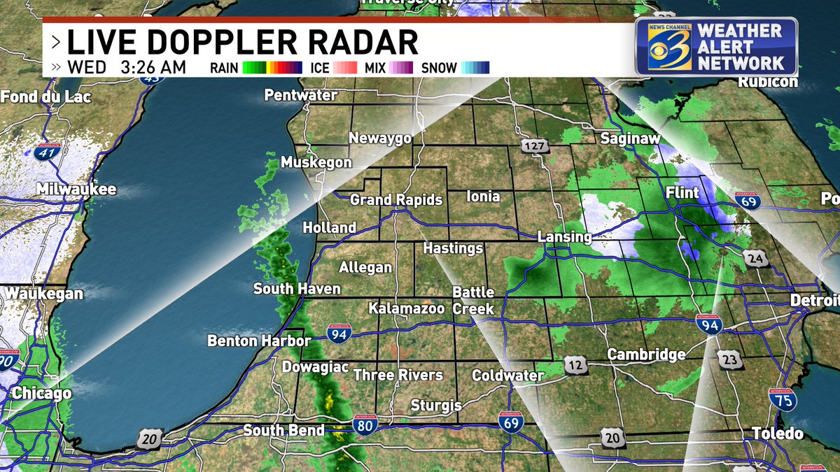 JeffPorterWX's tweet photo. Morning! Single, dominant band from #SouthHaven to #Cassopolis. Buoy reports 8 footers in #SouthHaven. Lake effect should wane after lunch, and we're still windy. Major improvements start tomorrow 😊

#wwmt #miwx #WestMichigan https://t.co/MEW7xZYzLI