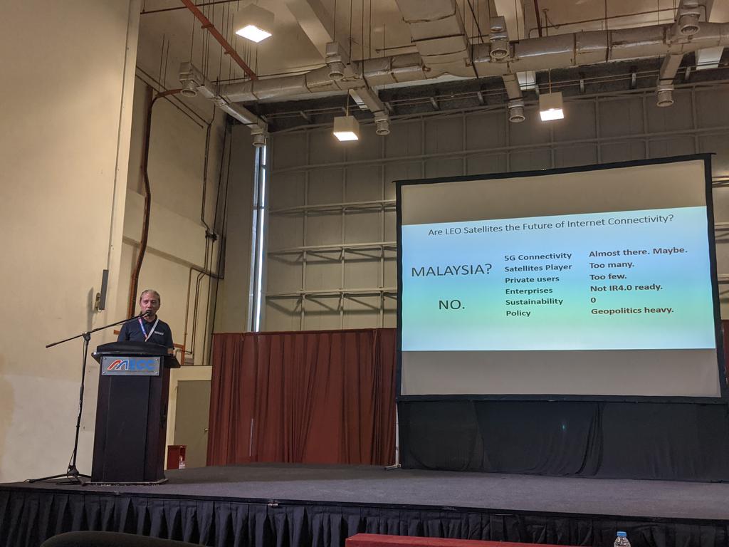 twistcode's tweet image. our ceo are here today at iNNOVATE Tech Show 2022 to share his view