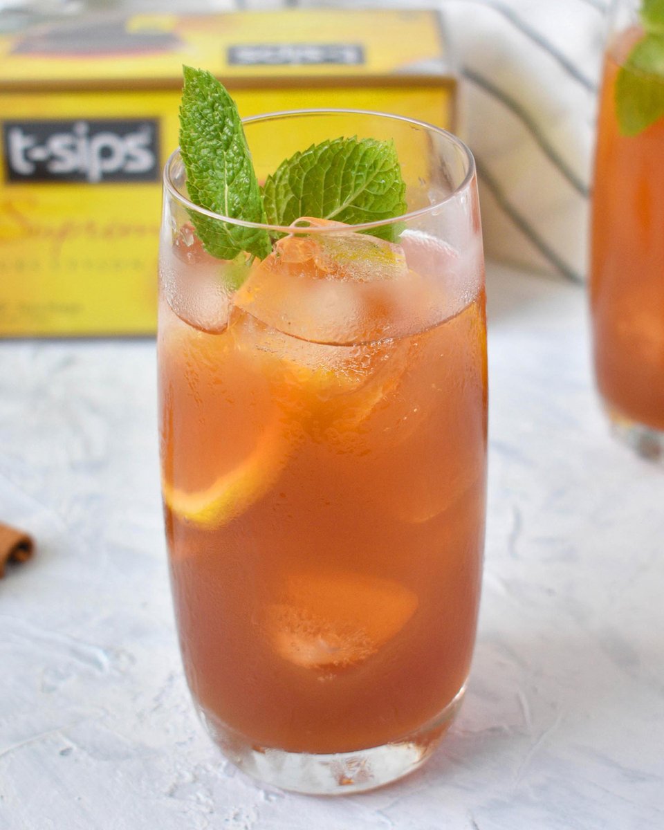 lonumedhumv's tweet photo. New recipe: Cinnamon Lemon Iced Tea

A tall glass of iced lemon tea is a hot weather classic. But add some cinnamon to it and things go to a whole new level.

@ADK_GT 

Follow the link for the recipe --> https://t.co/AAvxXxoCME https://t.co/xmqcMt2pSQ