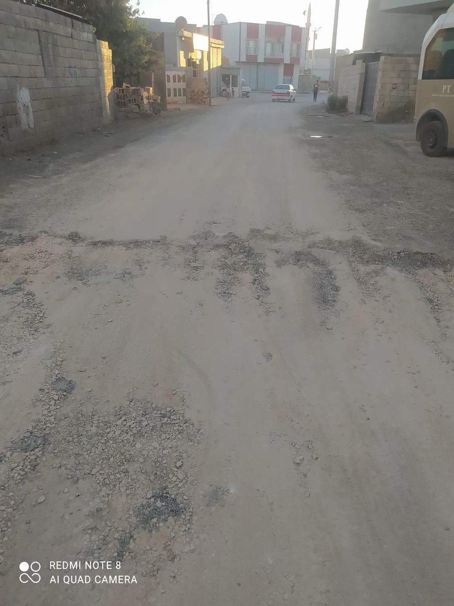 Mardin  Artuklu Ortaköy yaylı cad  asfaltsız  bırakılıyor  tüm köy yapılırken  bu caddenin de yapılmasını istiyoruz tozdan kışın çamurdan sıkıldık ıslandik yetkililerden hizmet bekliyoruz .